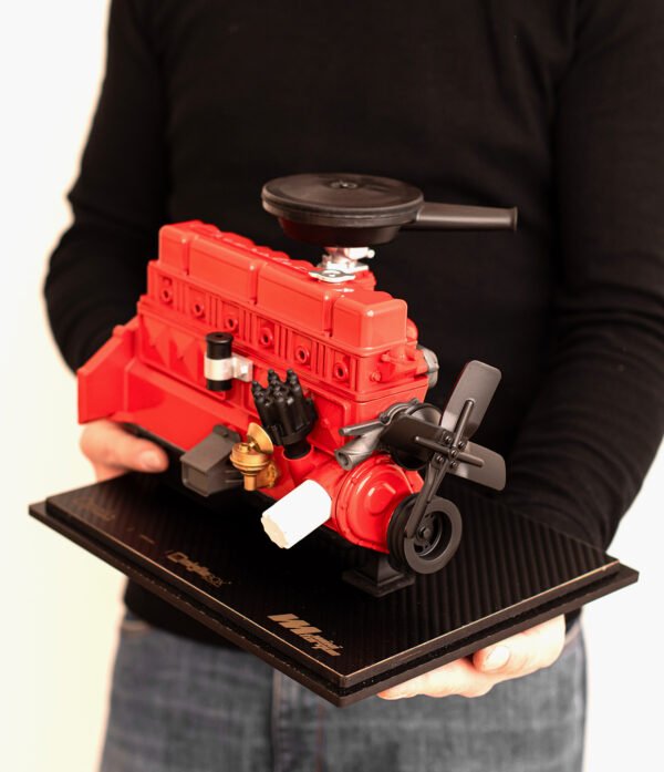 OPALA MOTOR 01 Miniatura Motor 250S Opala Escala 1:3 Com Base e Número de Série Único