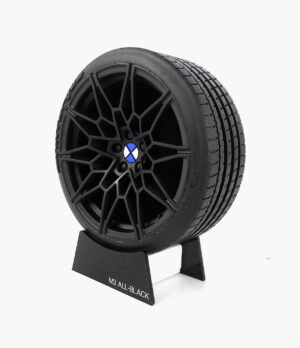 Miniatura Roda BMW M3 AllBlack Minitorque Com Pneu 10cm