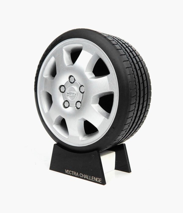 RODA VECTRA CHALLENGE 01 Miniatura Roda Vectra Challenge Minitorque Com Pneu 10cm
