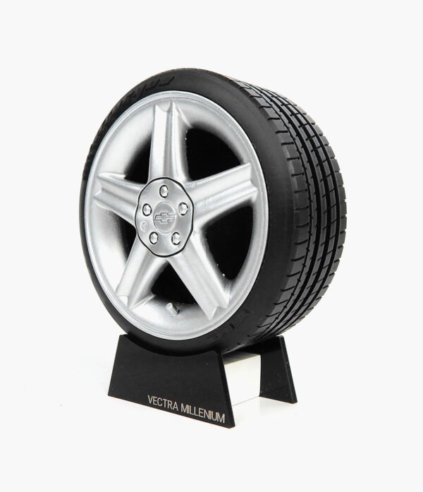 RODA VECTRA MILLENIUM 01 Miniatura Roda Vectra Millenium Minitorque Com Pneu 10cm