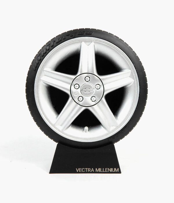 RODA VECTRA MILLENIUM 03 Miniatura Roda Vectra Millenium Minitorque Com Pneu 10cm