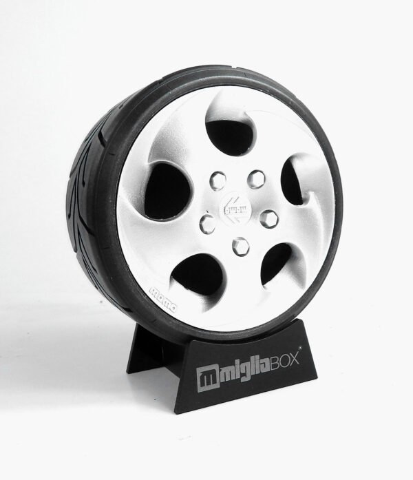 Miniatura Roda Momo 100mm