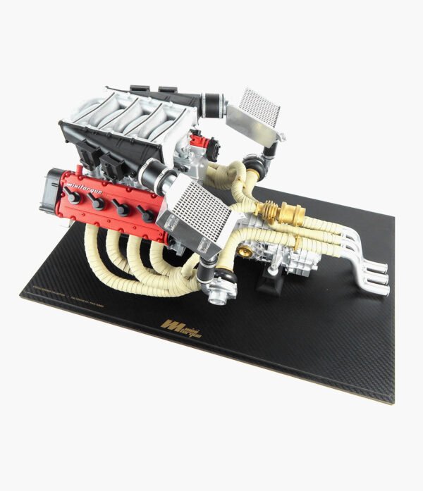 Miniatura Motor Biturbo Minitorque F40LM Escala 1:3