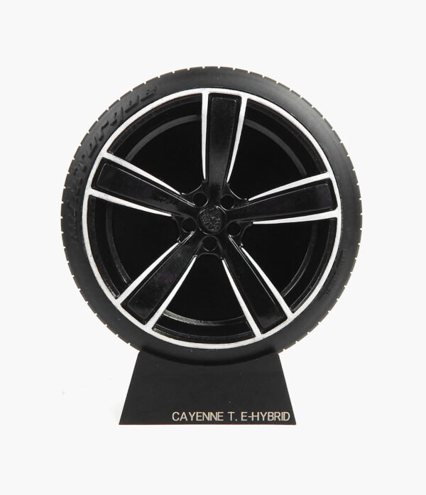 RODA PORSCHE CAYENNE HIBRID 01 Miniatura Roda Cayenne Turbo E-Hybrid Minitorque Com Pneu 10cm
