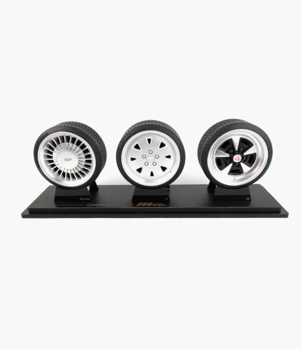 Miniatura Rodas Opala Kit  Três Peças Minitorque Com Pneu 10cm e Expositor Acrílico