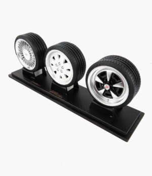 Miniatura Rodas Opala Kit  Três Peças Minitorque Com Pneu 10cm e Expositor Acrílico
