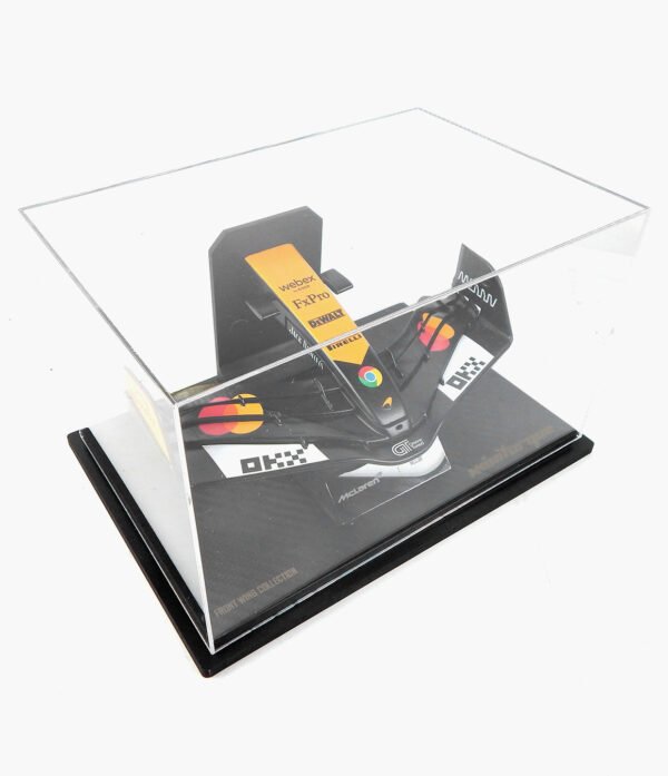Miniatura FrontWing F1 MCL39 Com Expositor Acrílico 26cm de Comprimento