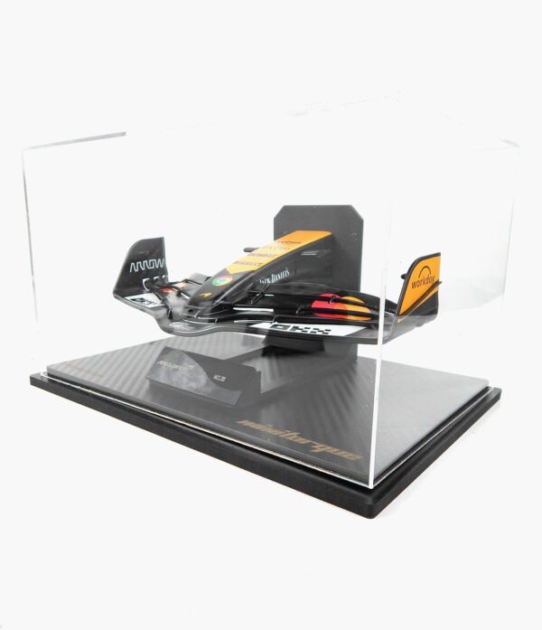 Miniatura FrontWing F1 MCL39 Com Expositor Acrílico 26cm de Comprimento