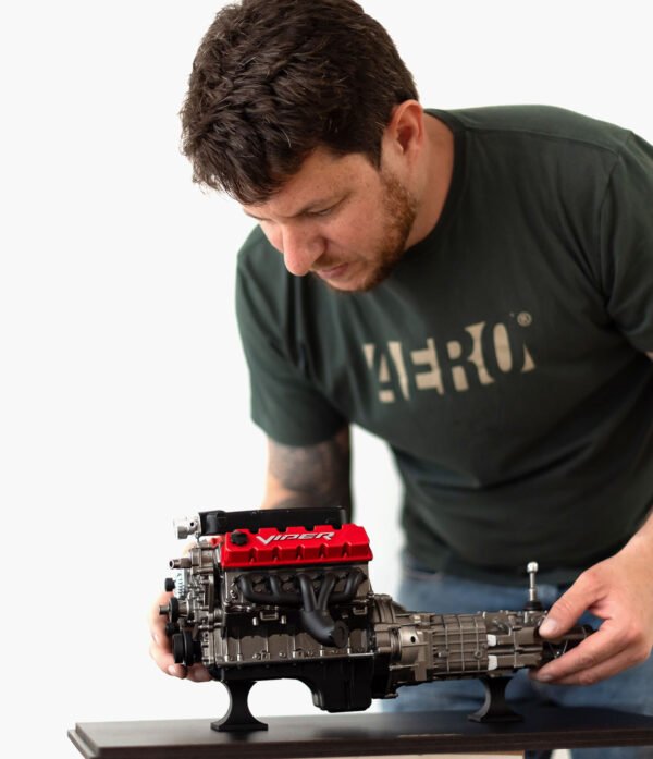 VIPER 150 C TRANSMISSÃO 02 Miniatura Motor Viper SRT-10 Com Transmissão Escala 1:5