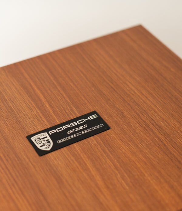 Escultura Porsche GT3 RS Concept Edition Natural Com Maleta Exclusiva