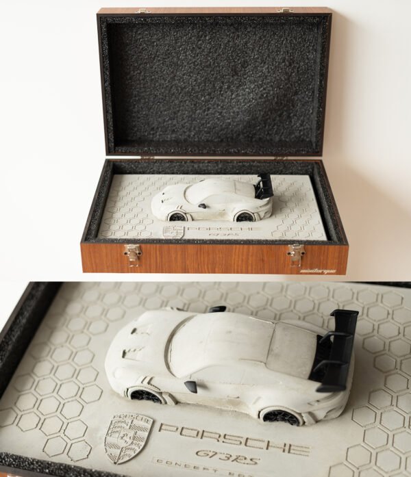 Escultura Porsche GT3 RS Concept Edition Natural Com Maleta Exclusiva