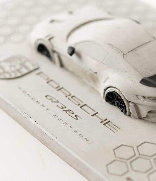 Escultura Porsche GT3 RS Concept Edition Natural Com Maleta Exclusiva
