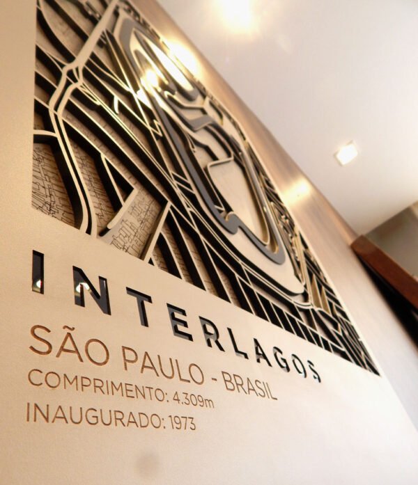 QUADRO INTERLAGOS 05 Quadro Decorativo Interlagos Vertical Grande 55x80cm