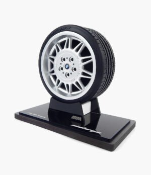 Miniatura Roda BMW M3 1995 DS1 Minitorque Com Pneu 10cm e Expositor Acrílico