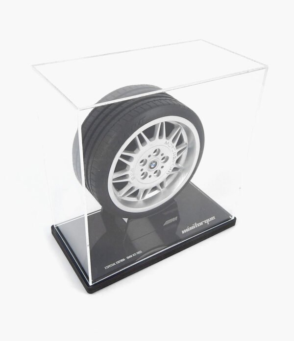 Miniatura Roda BMW M3 1995 DS1 Minitorque Com Pneu 10cm e Expositor Acrílico