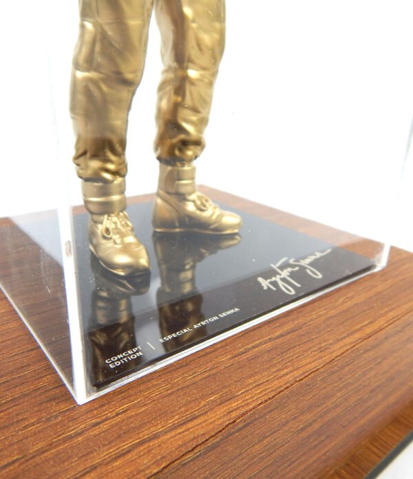 ESTATUETA SENNA 05 Miniatura Especial A.S Com expositor Acrílico