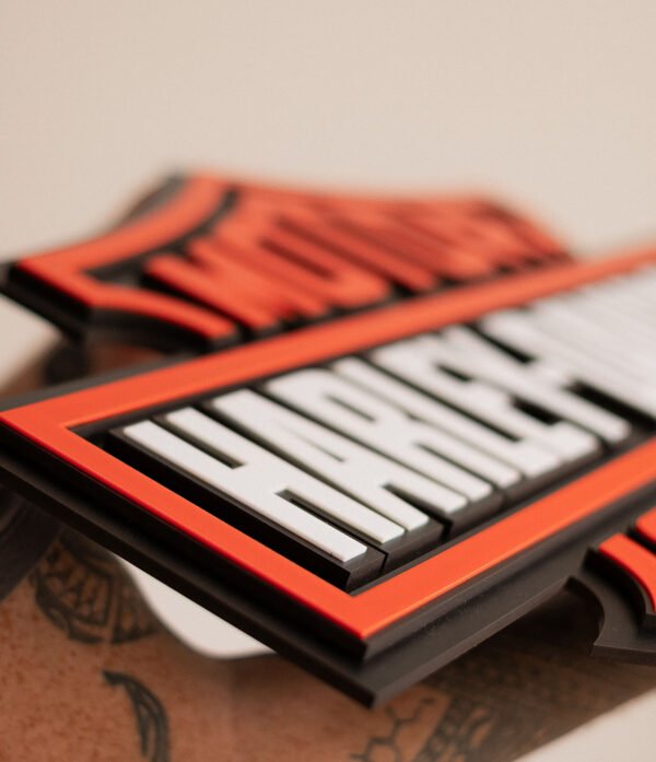 QUADRO HARLEY 80CM 02 Quadro Decorativo Tripla Camada Logo Harley Davidson 80x60 Alto Padrão Premium Motociclismo